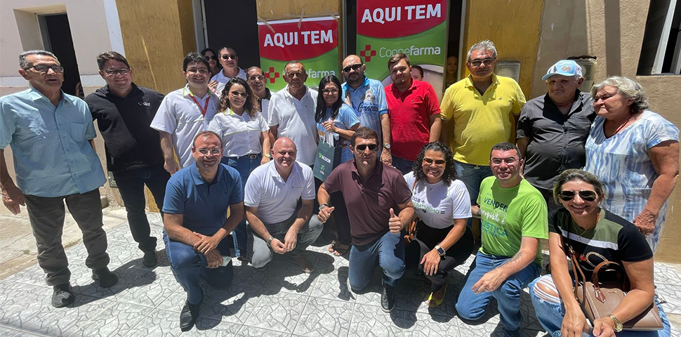 Coopefarma Entrega um caminhão de prêmios a moradora de Florânia/RN