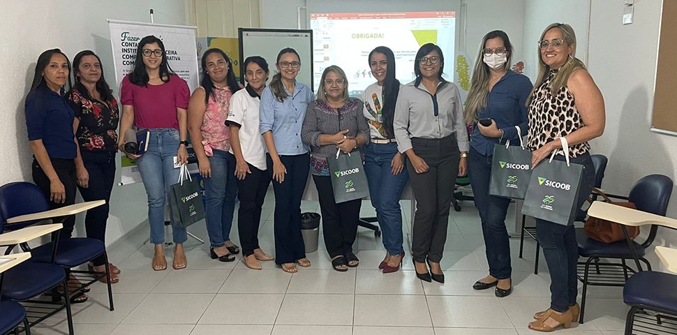 Núcleo de mulheres participa de palestra sobre educação financeira